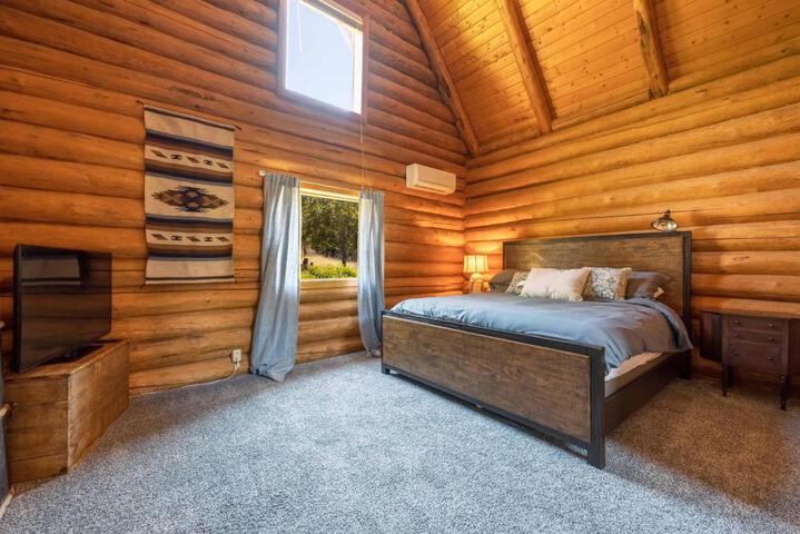 Rowland Log Cabin
