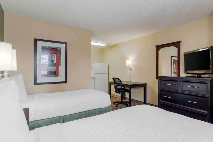 Room 11 of 22