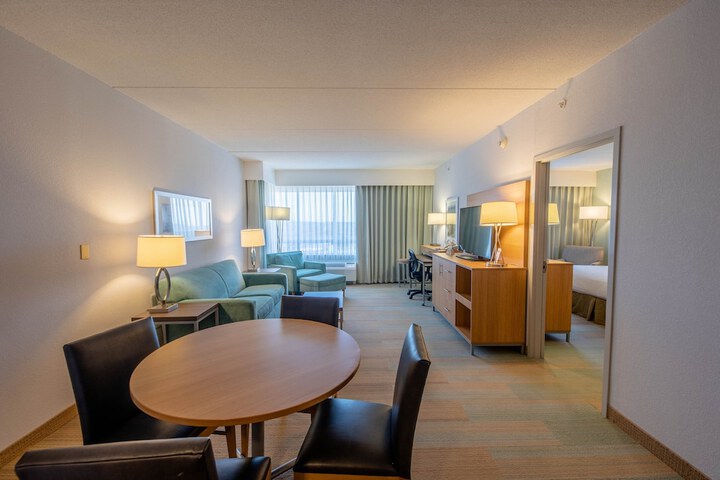 Room 48 of 93