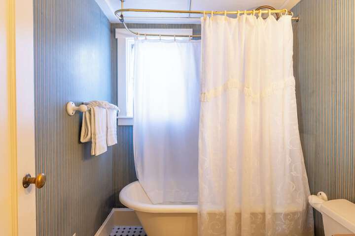 Room 14 of 111