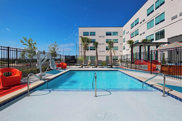 Pool 5 of 29