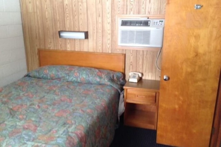 Sun N Snow Hotel
