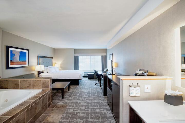 Holiday Inn West Yellowstone by IHG.