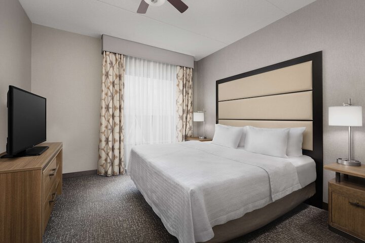 Room 25 of 53