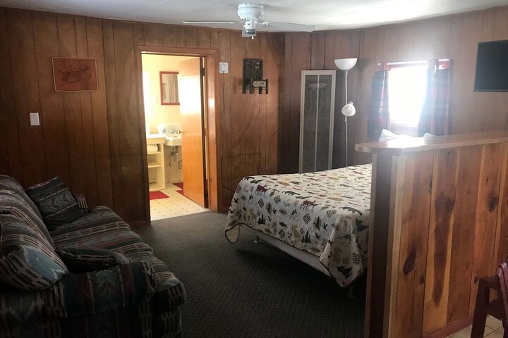 Room 47 of 79