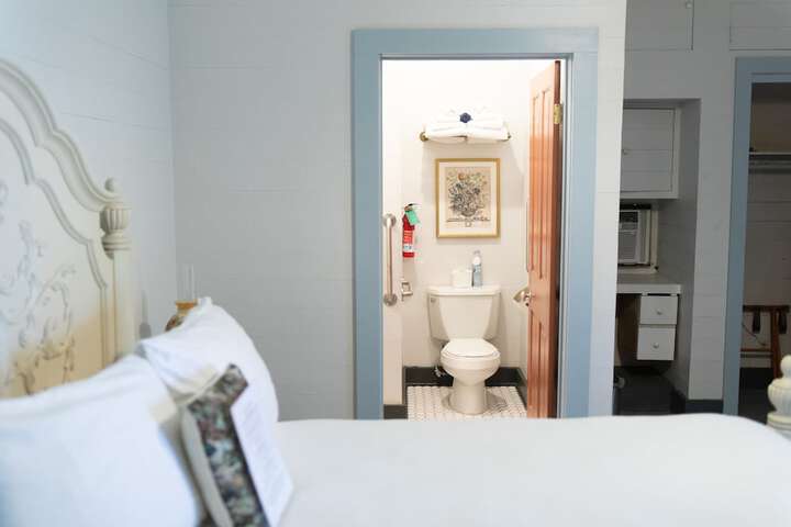 Room 69 of 93