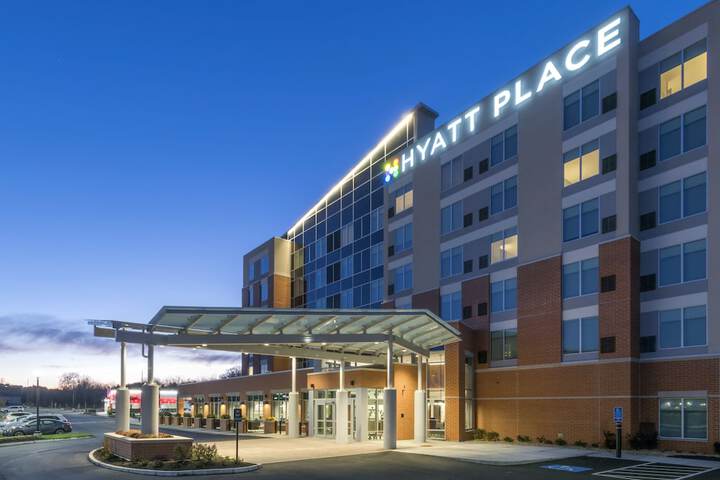 Hyatt Place Marlborough / Apex Center