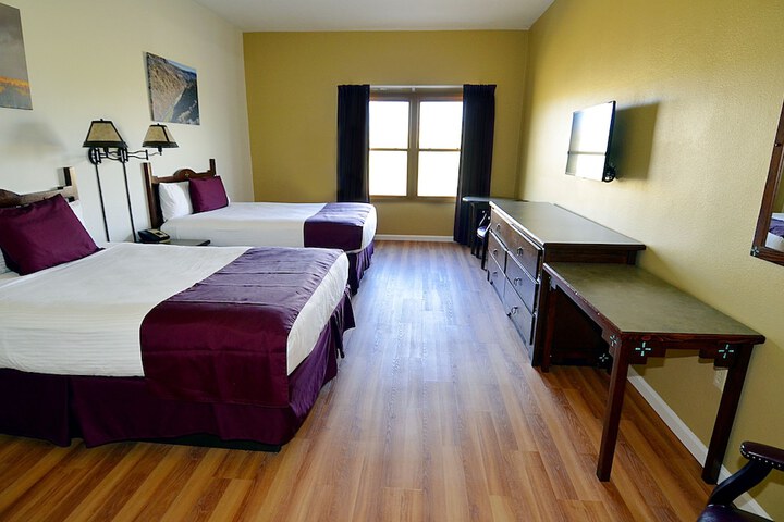 Room 15 of 28