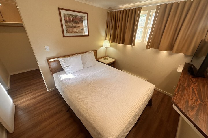 Room 72 of 181