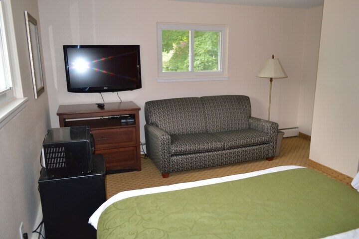 Room 9 of 14