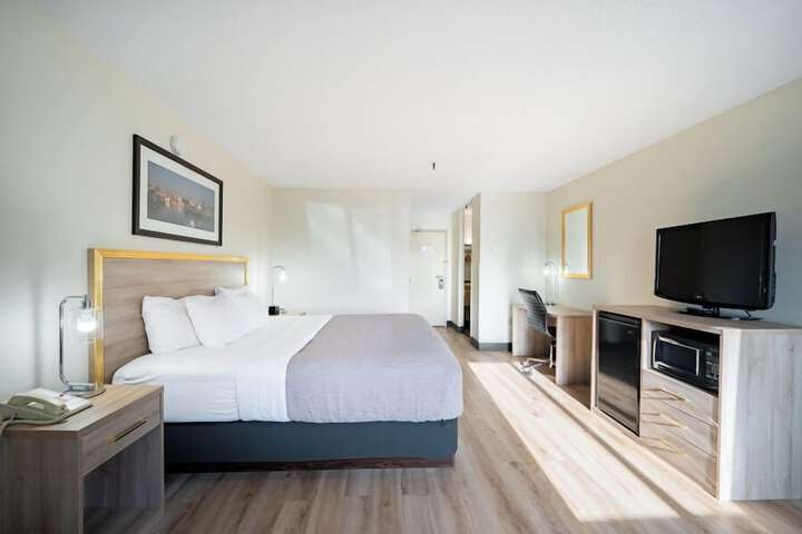 Room 26 of 46