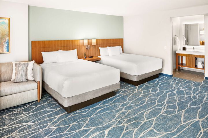 Room 52 of 79