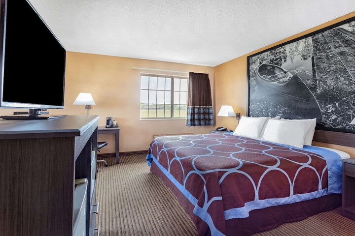 Room 13 of 17
