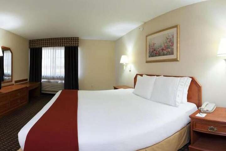 Room 28 of 55