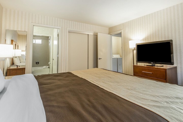 Room 17 of 26