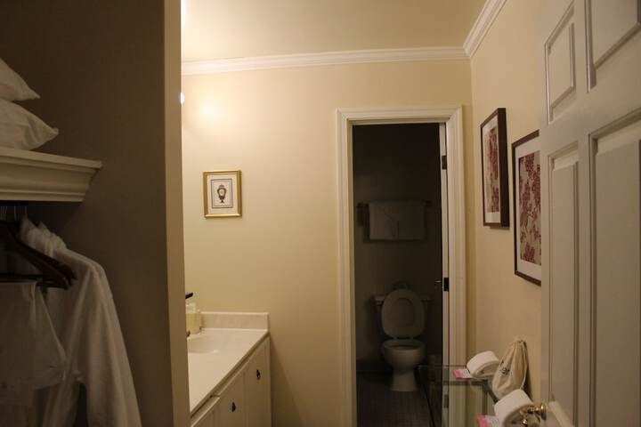 Room 32 of 56
