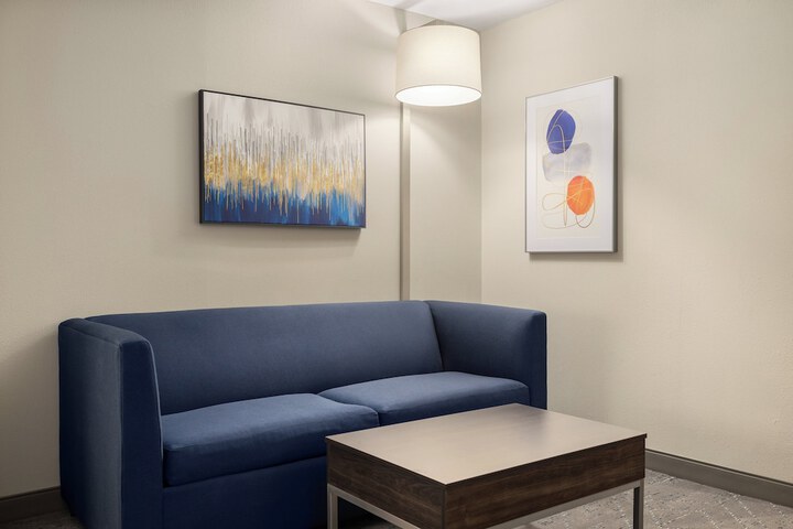 Holiday Inn Express Fayetteville – Fort Bragg by IHG
