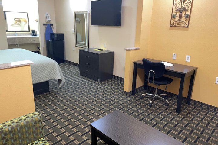 Room 8 of 20