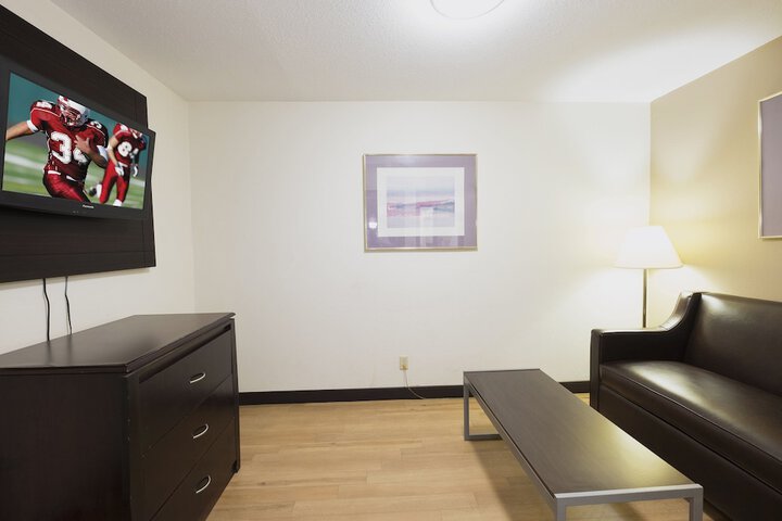 Room 19 of 34