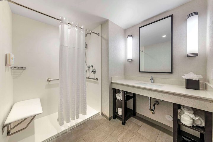 Comfort Inn & Suites Miami International Airport