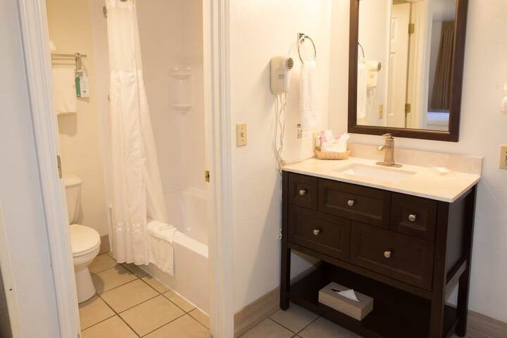 Room 17 of 29