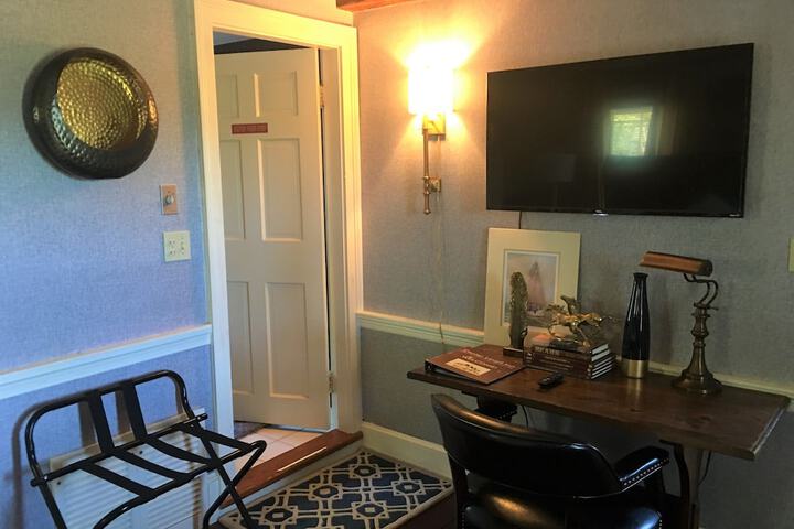 Center Lovell Inn