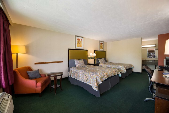 Travelodge by Wyndham Oakley
