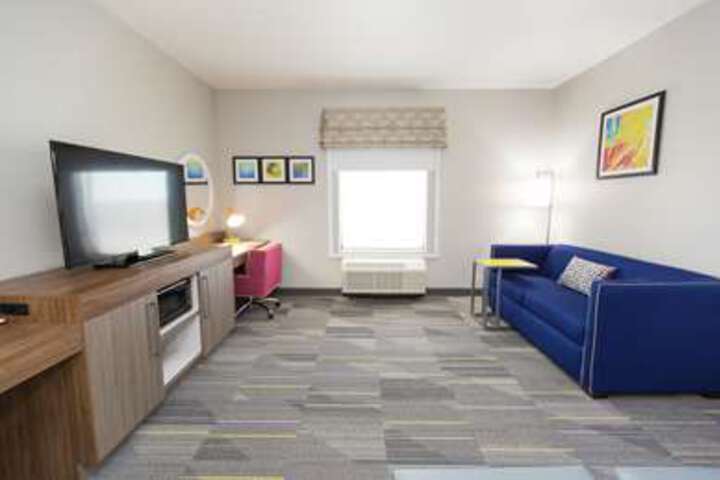 Room 77 of 200