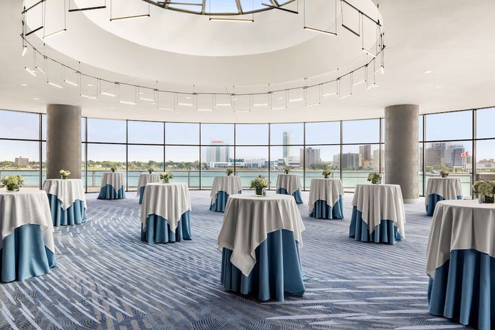 Ballroom/Hall 67 of 72