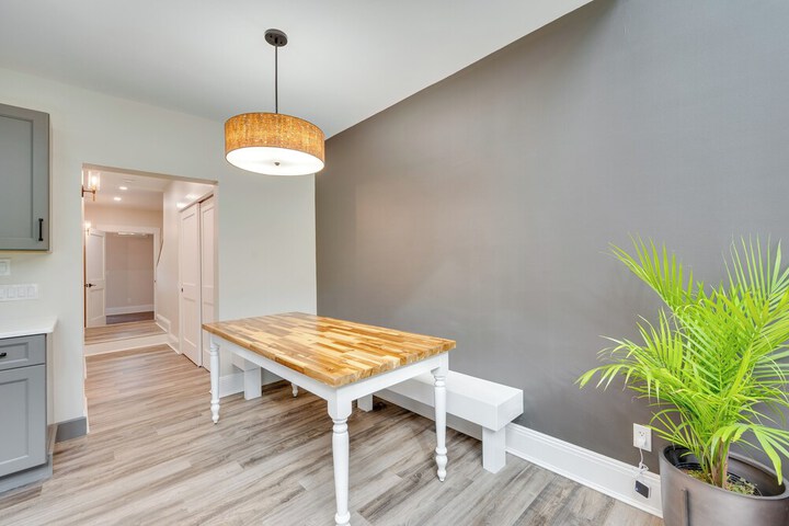 Mid-century Tenney Mountain Condo Near Hiking