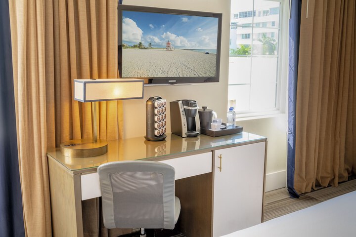 Room 12 of 49