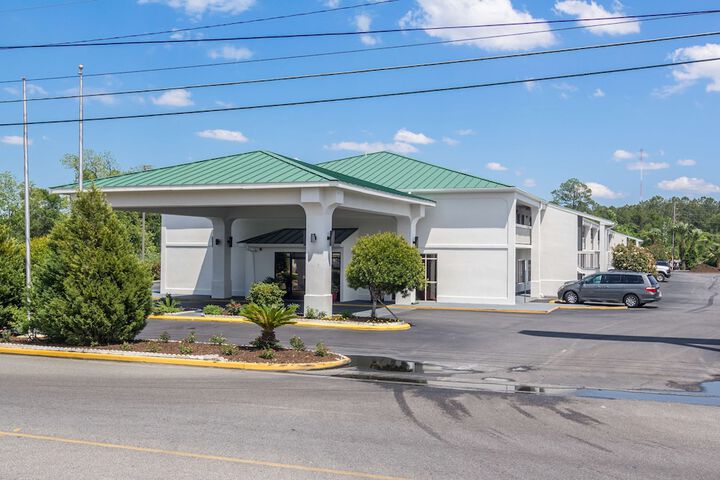Motel 6 Waycross GA