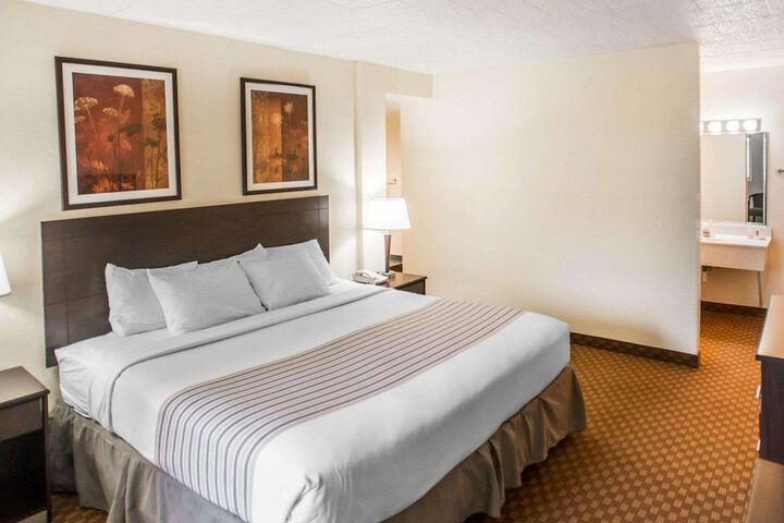 Room 14 of 30