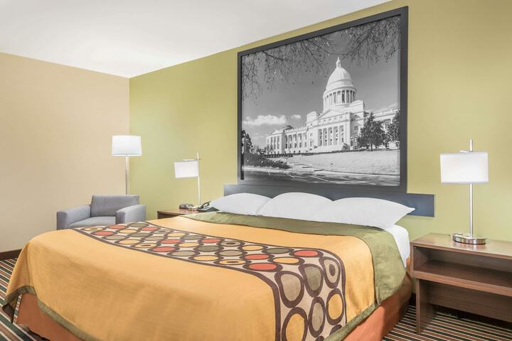 Room 15 of 17