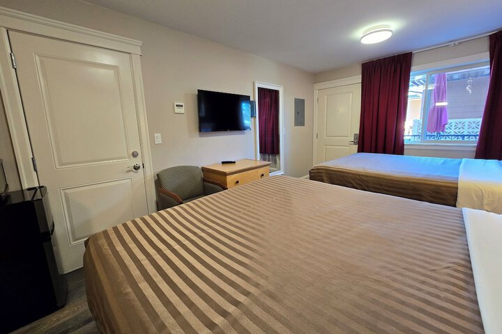 Sahara Courtyard Inn