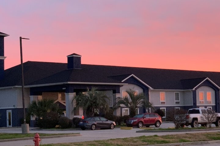 Days Inn & Suites by Wyndham Thibodaux