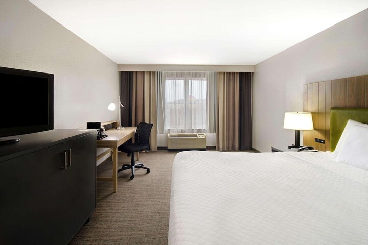 Room 21 of 40
