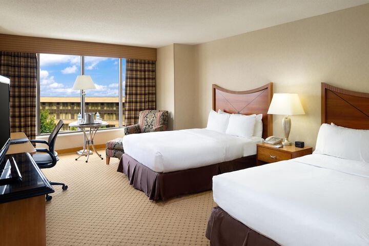 DoubleTree by Hilton Washington Dulles Airport