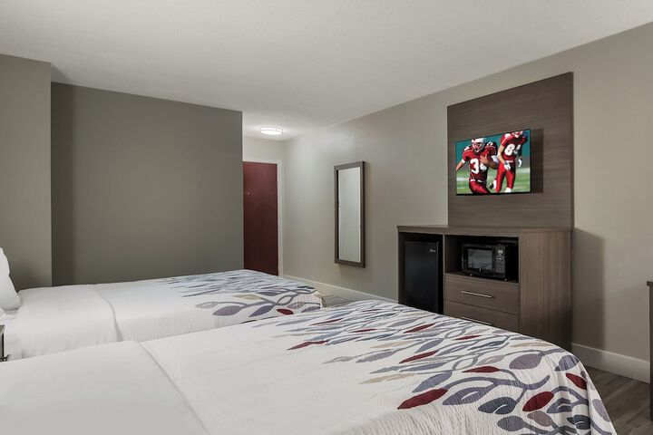 Red Roof Inn & Suites Vineland - Buena