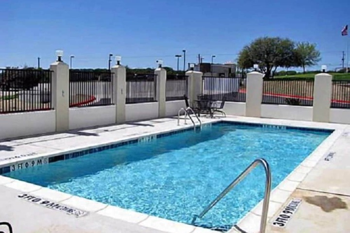Motel 6 Marble Falls TX