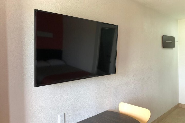 Room 18 of 24