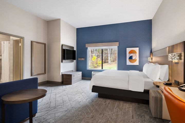 Room 43 of 63