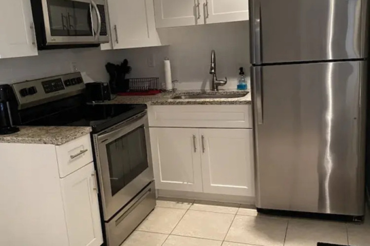 Entire Condo Close To Intercoastal 1 Bedroom Condo by Redawning
