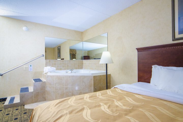 Room 48 of 100