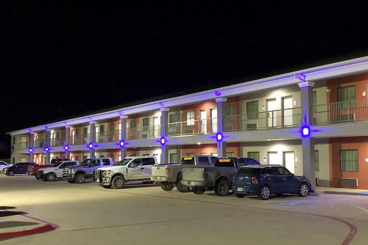Hotel 3 of 35
