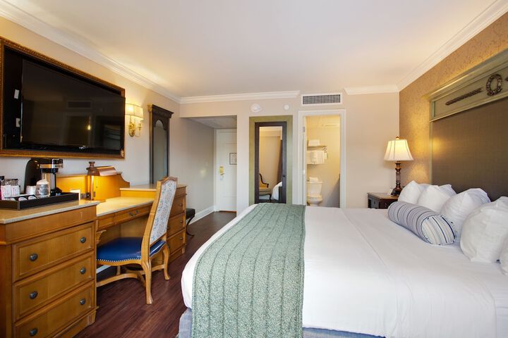 Room 44 of 67