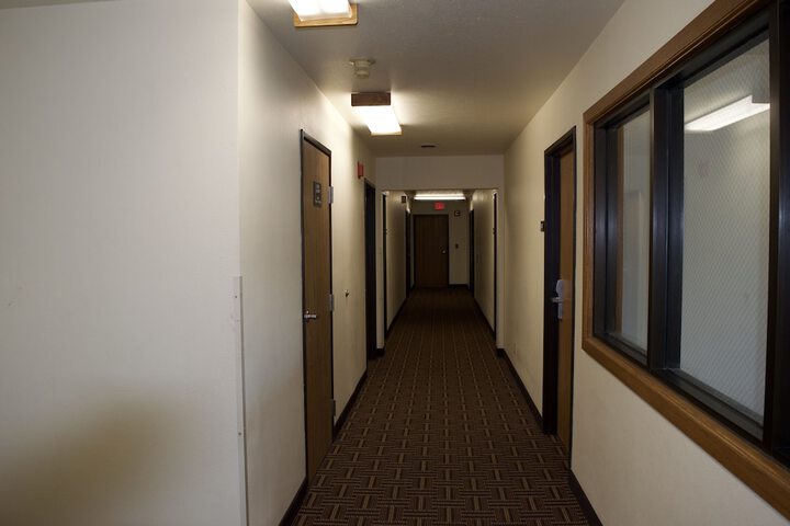 Ballroom/Hall 39 of 44
