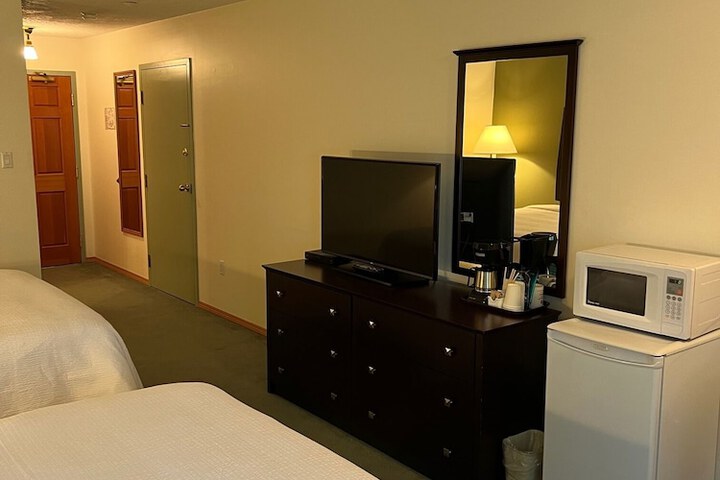 The Grand Hotel Nanaimo