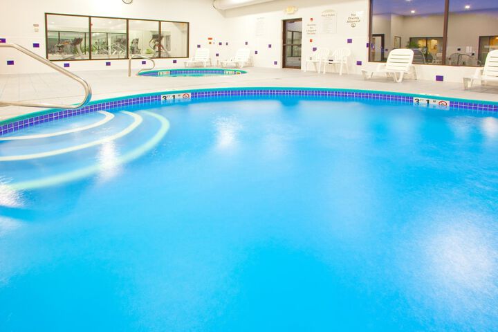 Holiday Inn Express Hotel & Suites ELKINS by IHG