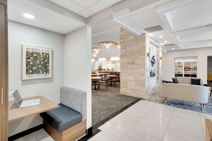 Hotel Interior 10 of 46